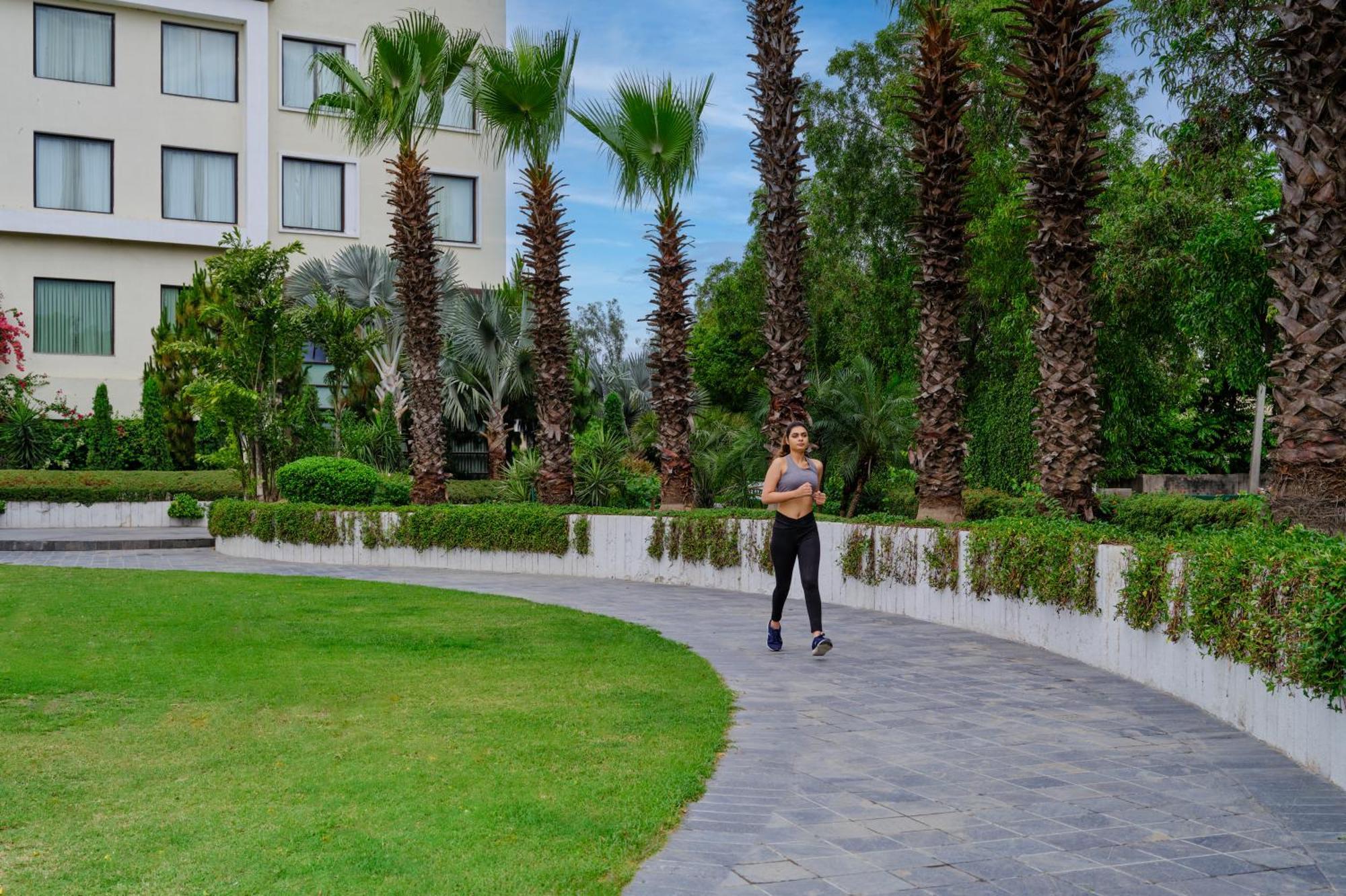 Best Western Country Woods Ambala Luaran gambar
