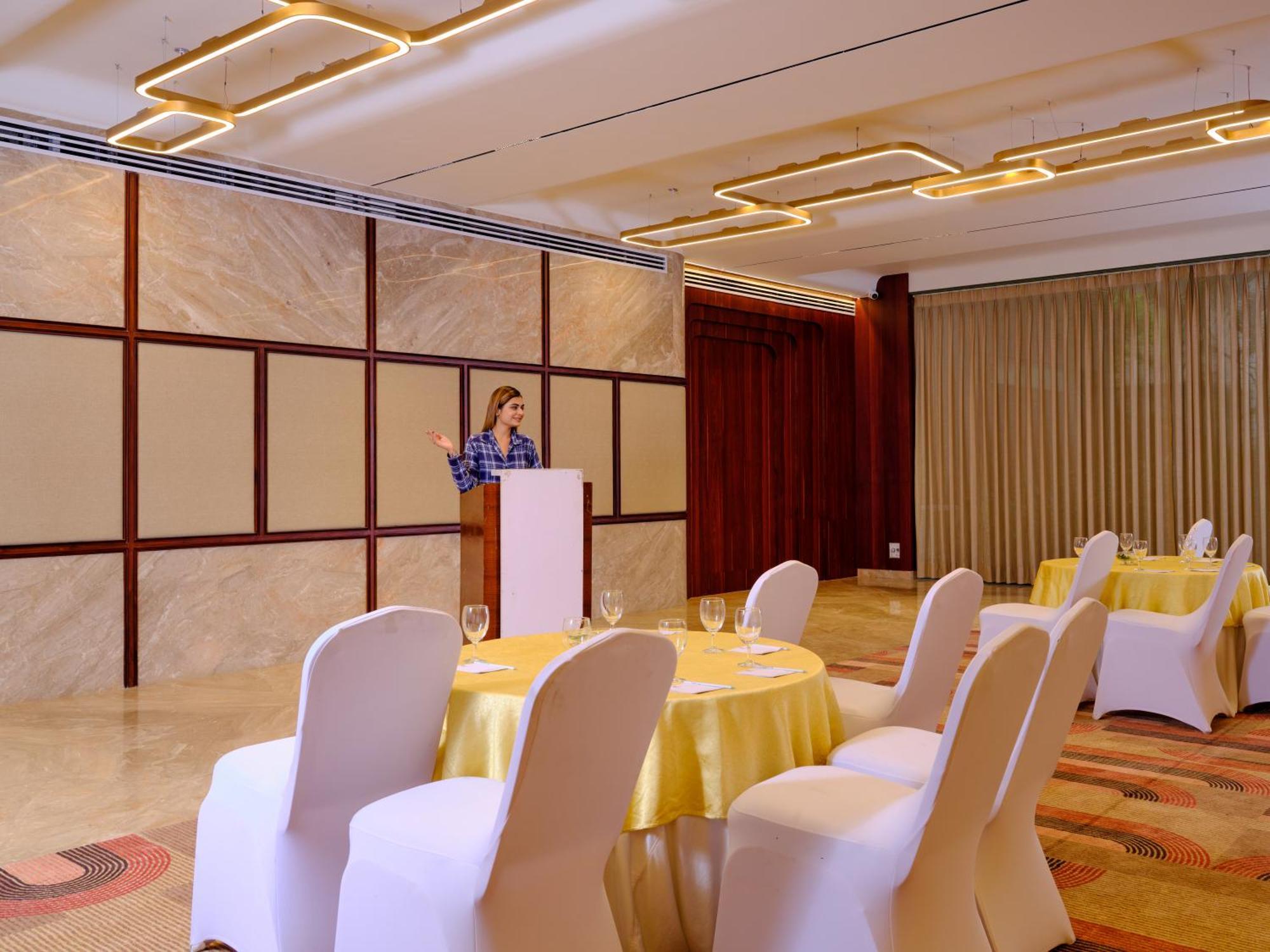 Best Western Country Woods Ambala Luaran gambar