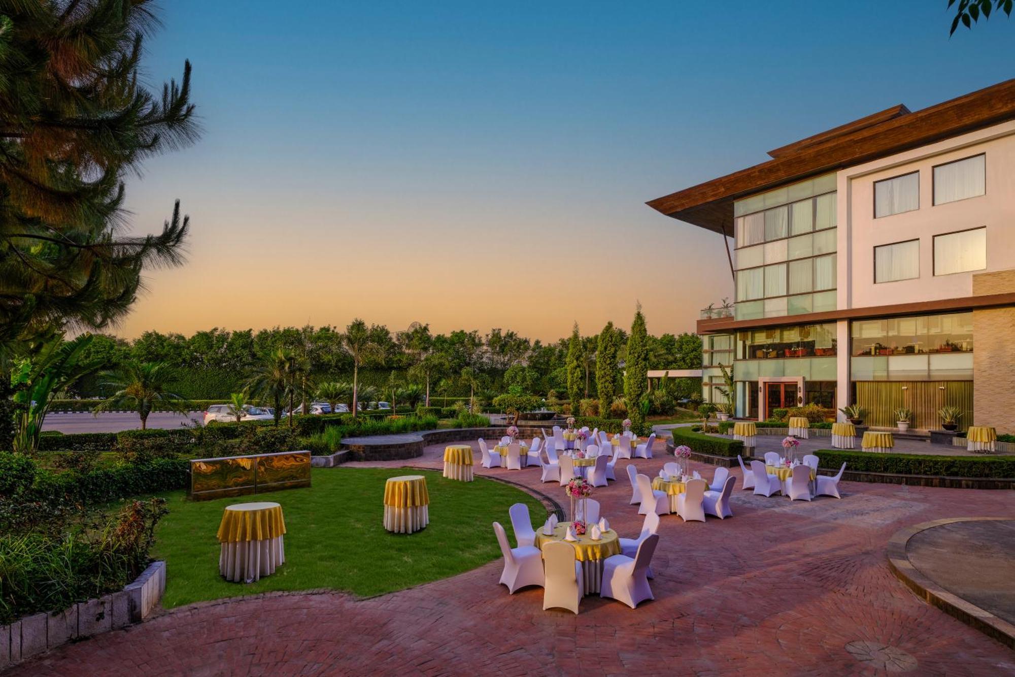 Best Western Country Woods Ambala Luaran gambar